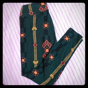 LulaRoe patterned One Size leggings